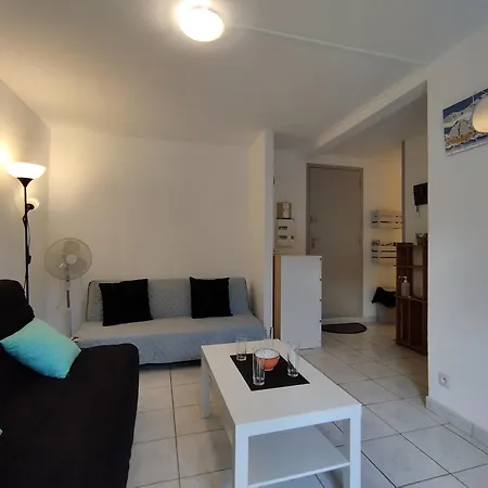 Lejlighed T2 Saint-pierre-la-mer: Terrasse, Parking Prive, Tennis - 4 Pers. - Fr-1-795-23