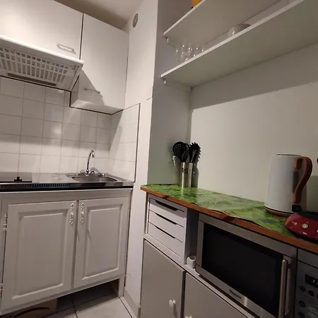 T2 Saint-pierre-la-mer: Terrasse, Parking Prive, Tennis - 4 Pers. - Fr-1-795-23 *