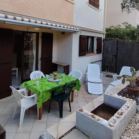 T2 Saint-pierre-la-mer: Terrasse, Parking Prive, Tennis - 4 Pers. - Fr-1-795-23 公寓 弗勒里