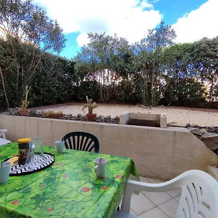 T2 Saint-pierre-la-mer: Terrasse, Parking Prive, Tennis - 4 Pers. - Fr-1-795-23 Apartment *